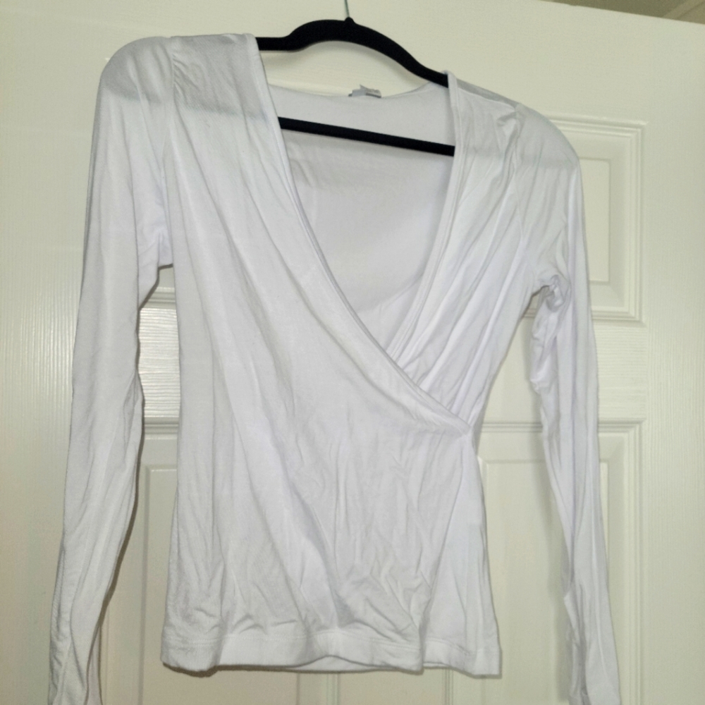 Long sleeve white top